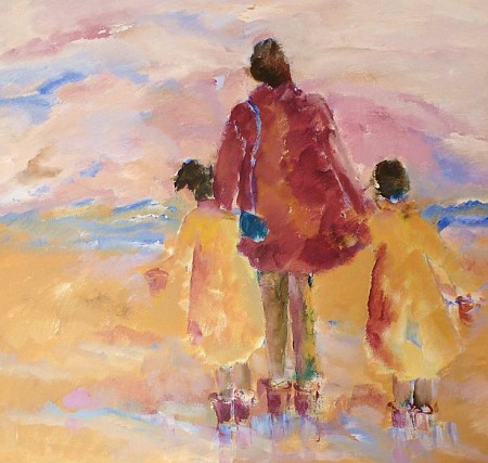 Moeder met kinderen aan het strand geschilderd door Loes Loe-sei Beks