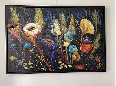 Flowers in the dark geschilderd door Imke de Vries
